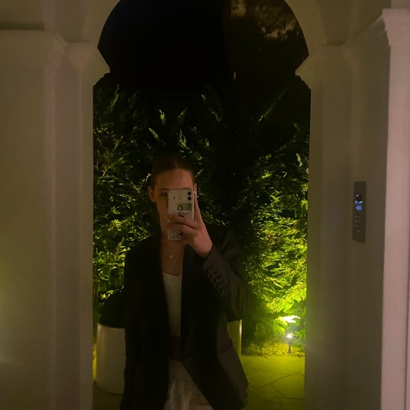 Meet your Posher, Luella - Picture 1 of 1